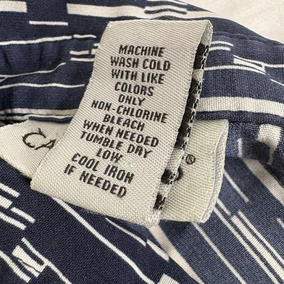 Catherines Women's Blue Geometric Button Up Top Size 14/16 Preppy Flowy Career - Picture 4 of 12